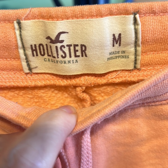 Hollister Medium Cotton Shorts EUC - Picture 3 of 5